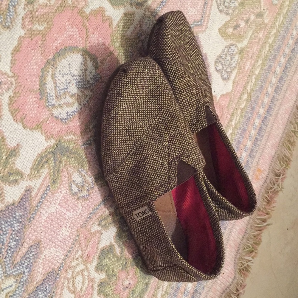 Brown Toms